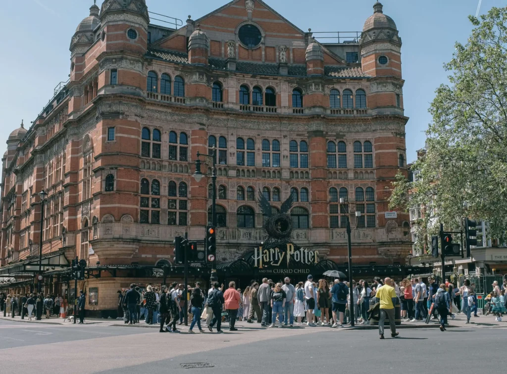 Take-a-Harry-Potter-Walking-Tour